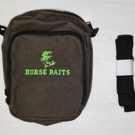 Hímzett military green válltáska