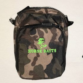 Hímzett terepmintás/camo válltáska